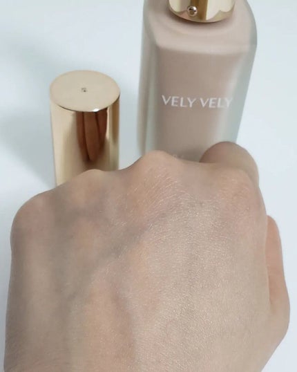 水分アンプルファンデーション/VELY VELY/リキッドファンデーションを使ったクチコミ(6枚目)