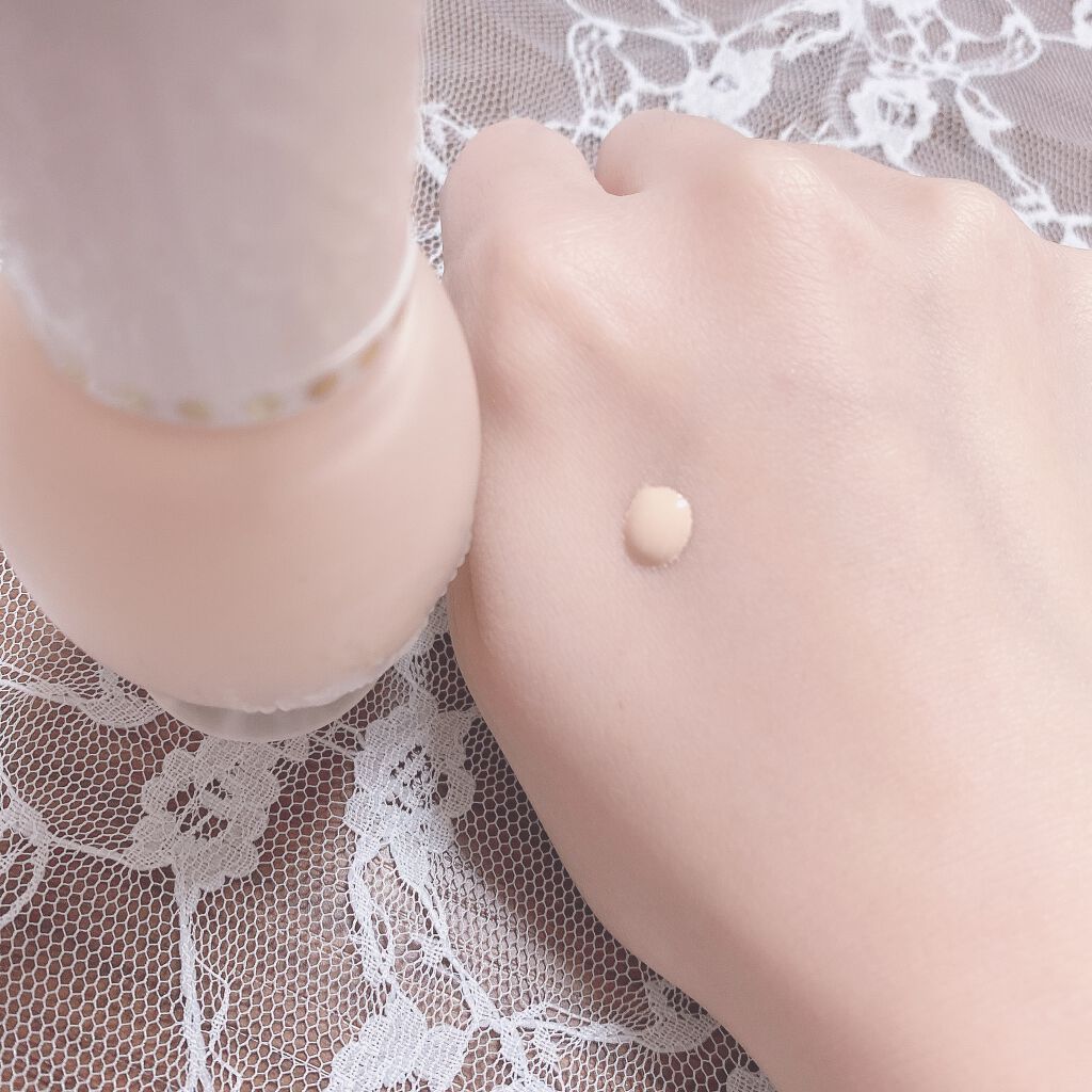 リクイド ファンデーション/レ・メルヴェイユーズ ラデュレ/リキッドファンデーションを使ったクチコミ(3枚目)