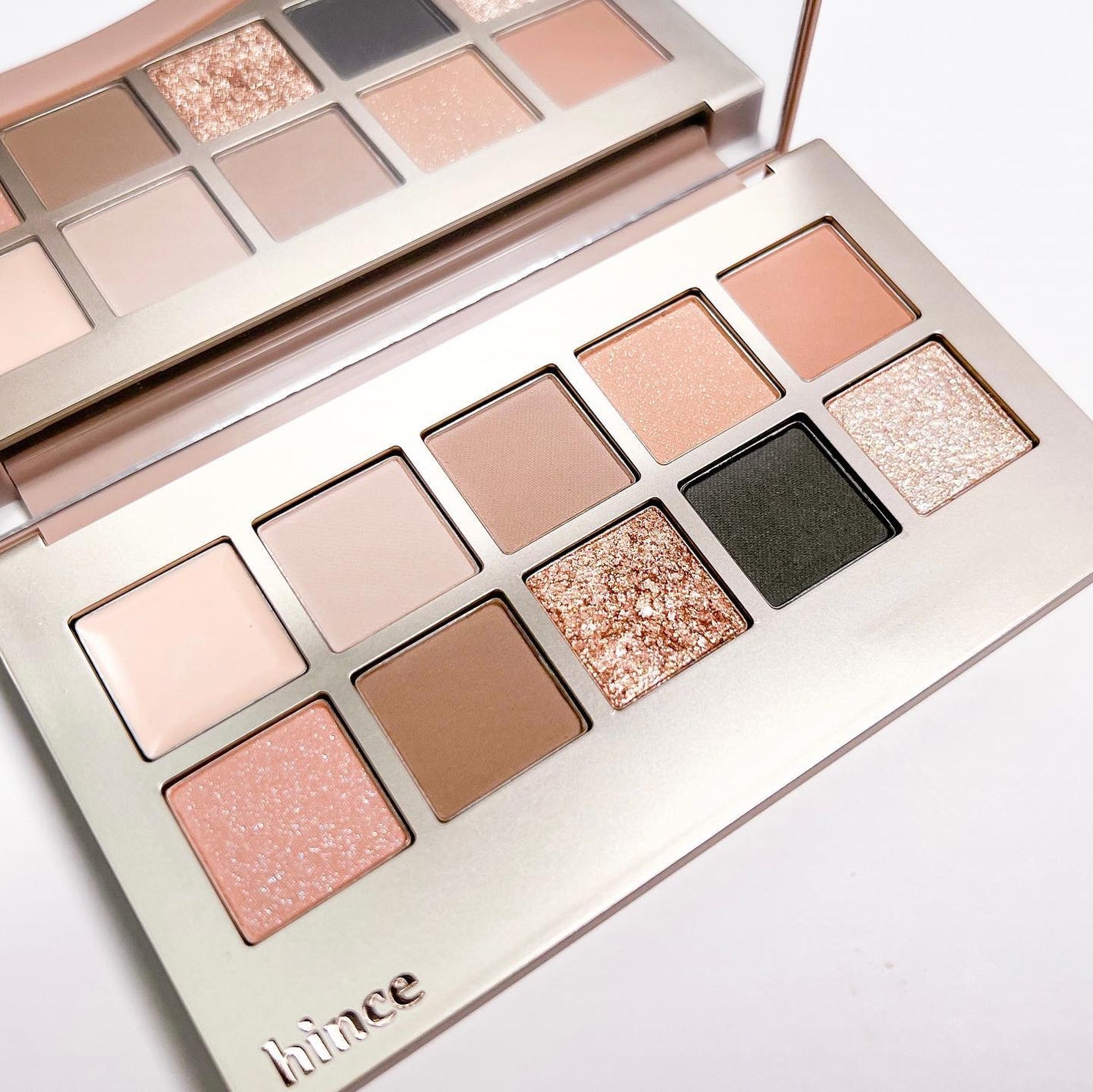 ニューデップスアイシャドウパレット/hince/アイシャドウパレットを使ったクチコミ(1枚目)