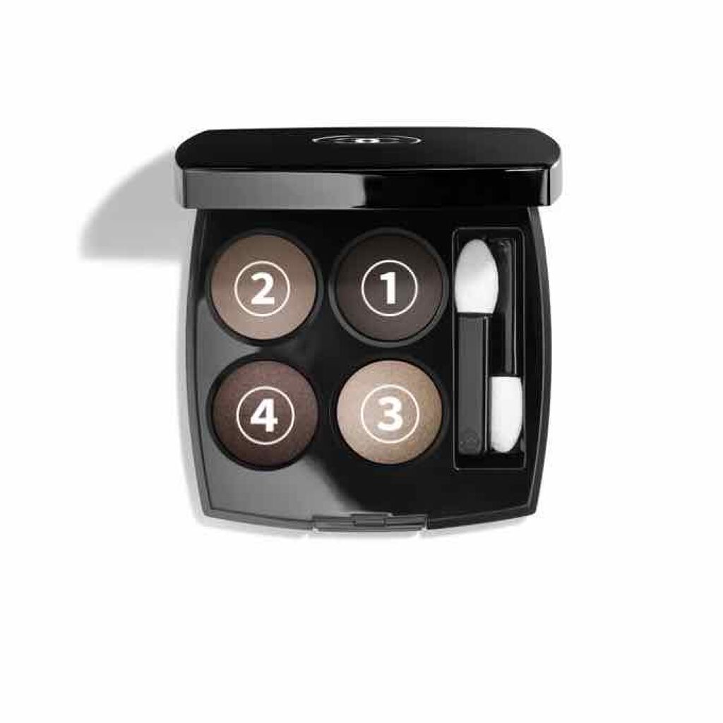 【yuka koboさま専用】レキャトルオンブル　322ブラーリーグレイ レ キャトル オンブル 322 ブラーリー グレイ / CHANEL(シャネル