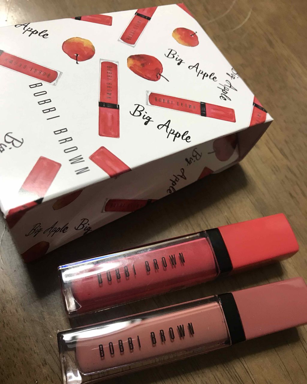 クラッシュド リキッド リップ 04 ジューシーデート/BOBBI BROWN/口紅を使ったクチコミ（1枚目）