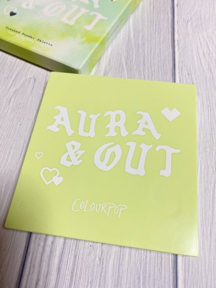 Aura & Out /ColourPop/アイシャドウパレットを使ったクチコミ(5枚目)