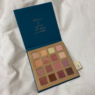 Blaze & Glaze Shadow Palette/Dear.own/アイシャドウパレットを使ったクチコミ（2枚目）