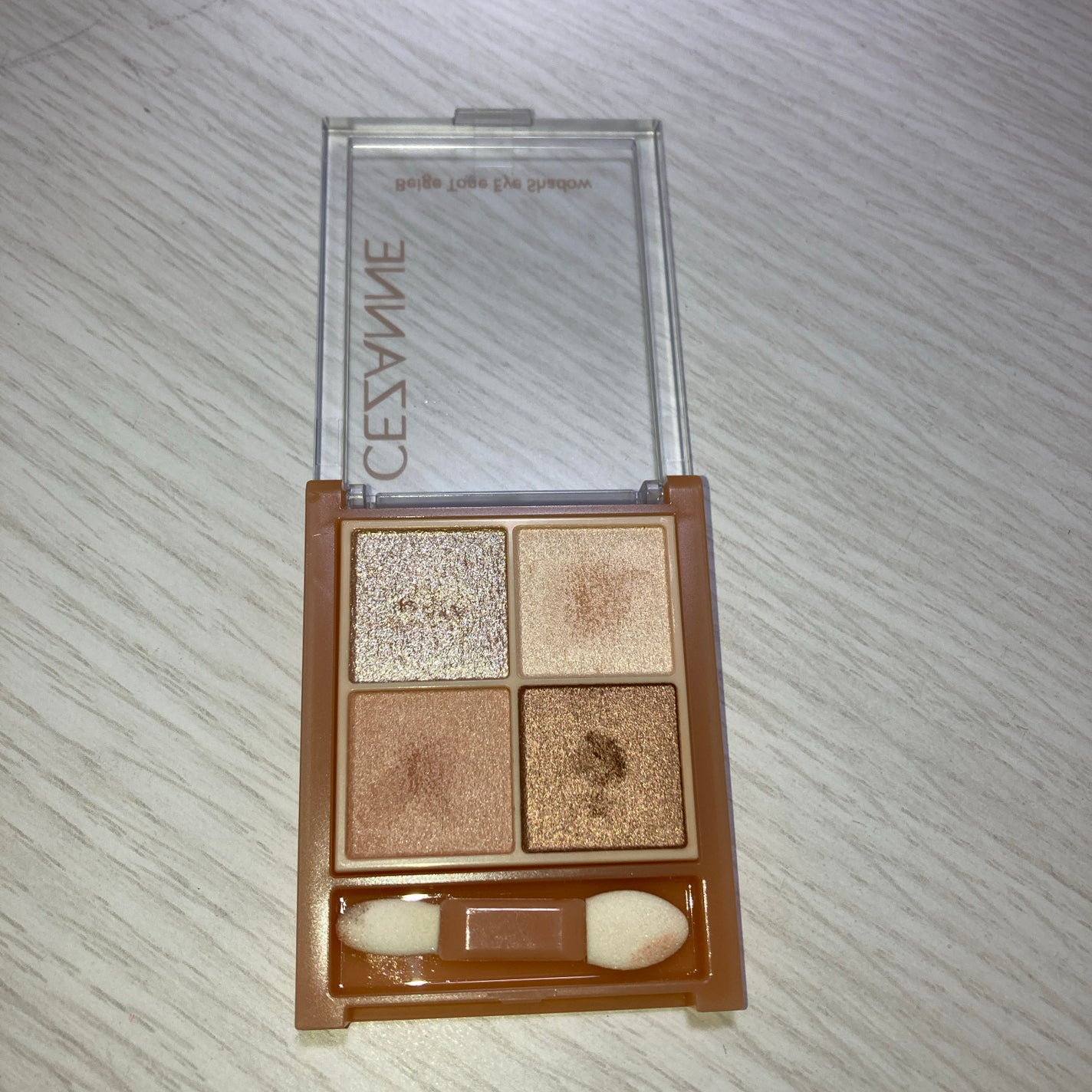 ベージュトーンアイシャドウ/CEZANNE/アイシャドウパレットを使ったクチコミ(2枚目)
