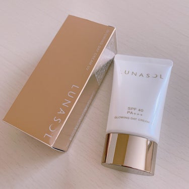 LUNASOLグロウイングデイクリームUV
SPF40・PA +++

日頃のUVケアが大事だと気づいたので、肌につけるものは少し良いものをと選んだのがこのデイクリームでした☺︎

みずみずしくて、伸び