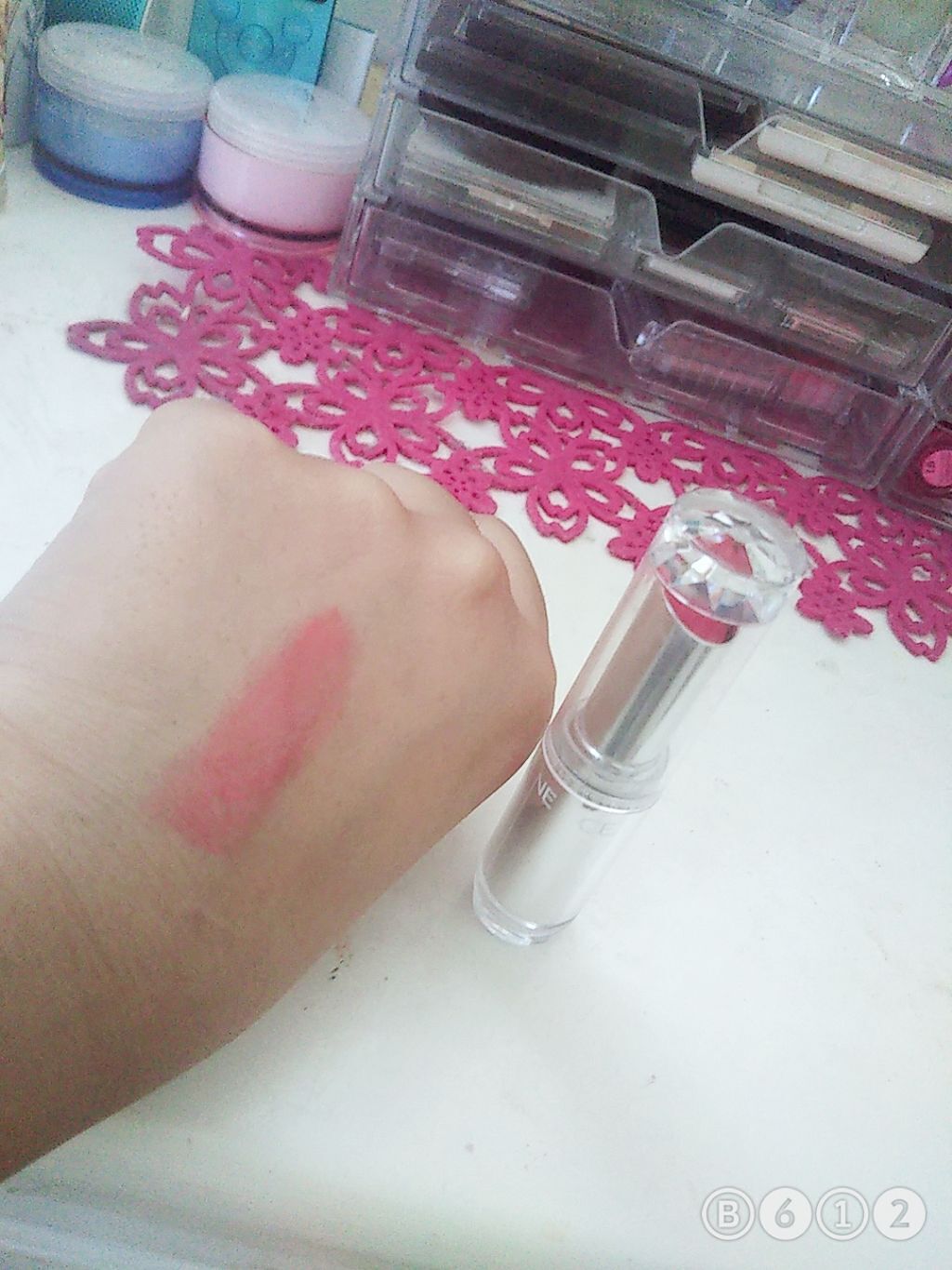 ラスティンググロスリップ/CEZANNE/口紅を使ったクチコミ（2枚目）