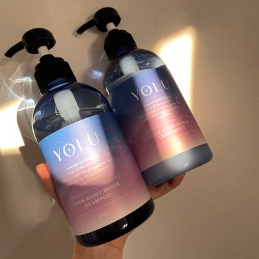 YOLU カームナイトリペアシャンプー／トリートメントのクチコミ「ヘアケア
⁡
⁡
⁡
⁡
☾ 𝐘𝐎𝐋𝐔   𝐂𝐀𝐋𝐌 𝐍𝐈𝐆𝐇𝐓 𝐑𝐄𝐏𝐀𝐈𝐑
    𝟒𝟕𝟓.....」（1枚目）