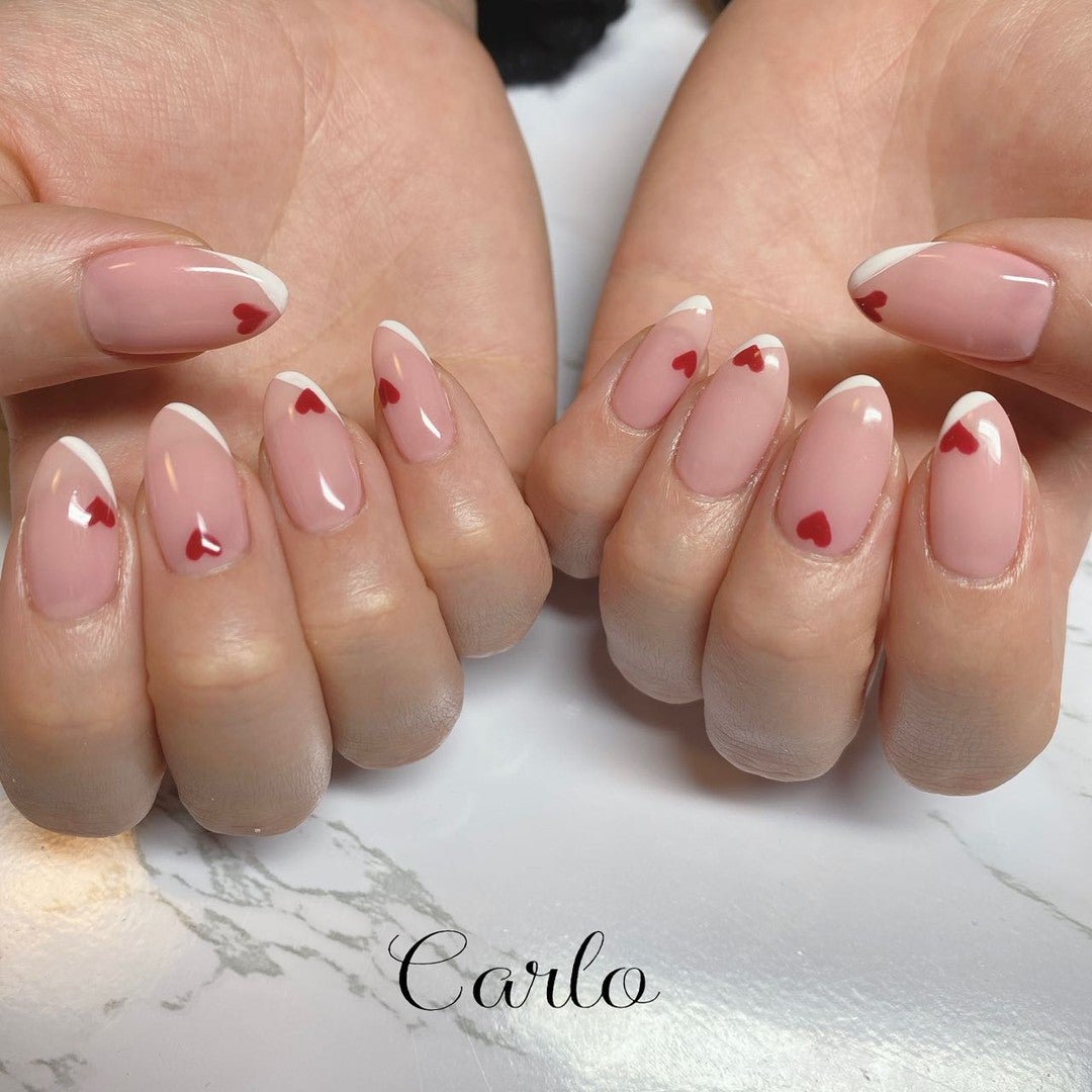 YUKA on LIPS 「.Valentinenail..#nail#nailist#ネ..」(1枚目)