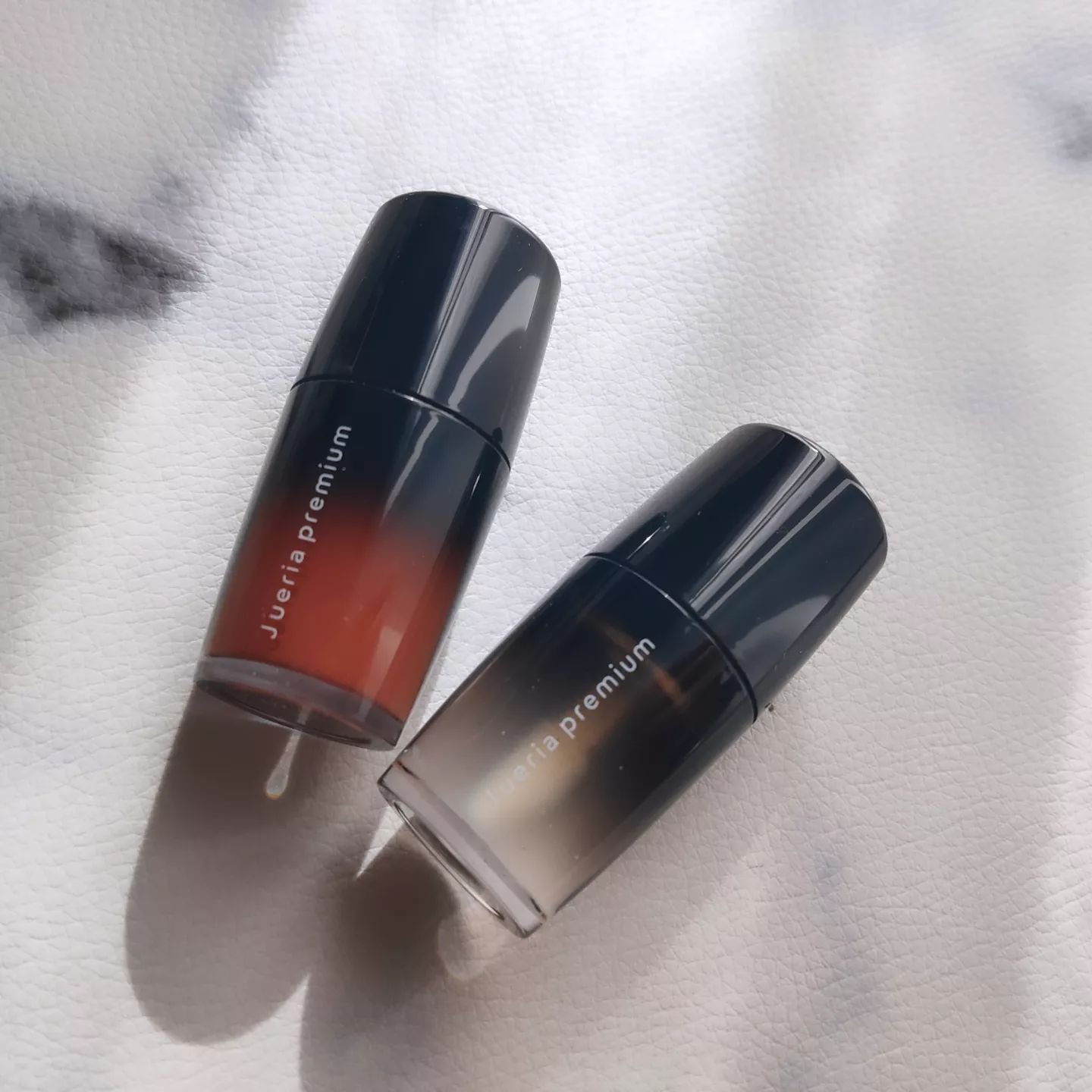 ジュエリアプレミアム リップボム 02 カヌレブラウン/ジュエリアプレミアム/リップグロスを使ったクチコミ（2枚目）