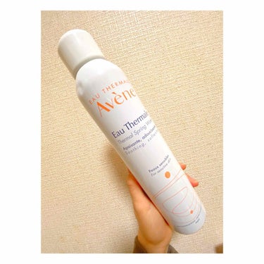 Avene🧊❤︎
お風呂上がりとか顔に水分欲しい時に吹きかけるだけで顔の調子良くなる〜🙆🏻‍♀️
冷たくて霧みたいでめちゃ気持ちいい！！
これだけだと乾燥しがちだから薄く保湿すれば完璧👌😳
値段は少し高