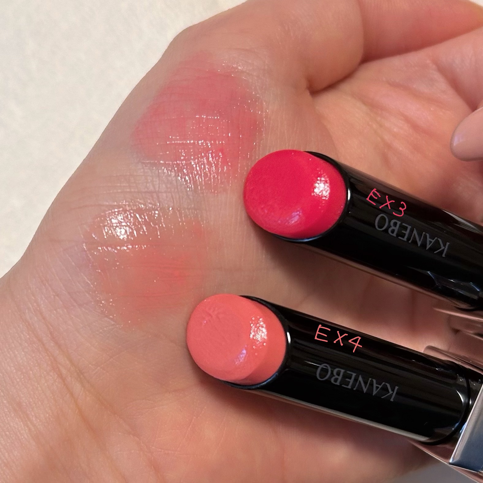 ルージュスターヴァイブラント EX4 Guava Punch/KANEBO/口紅を使ったクチコミ（2枚目）