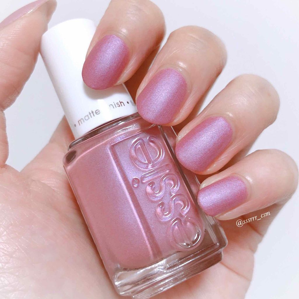 おいも on LIPS 「ゆめかわなのにマット!?不思議なネイル💅essie1580go..」(1枚目)