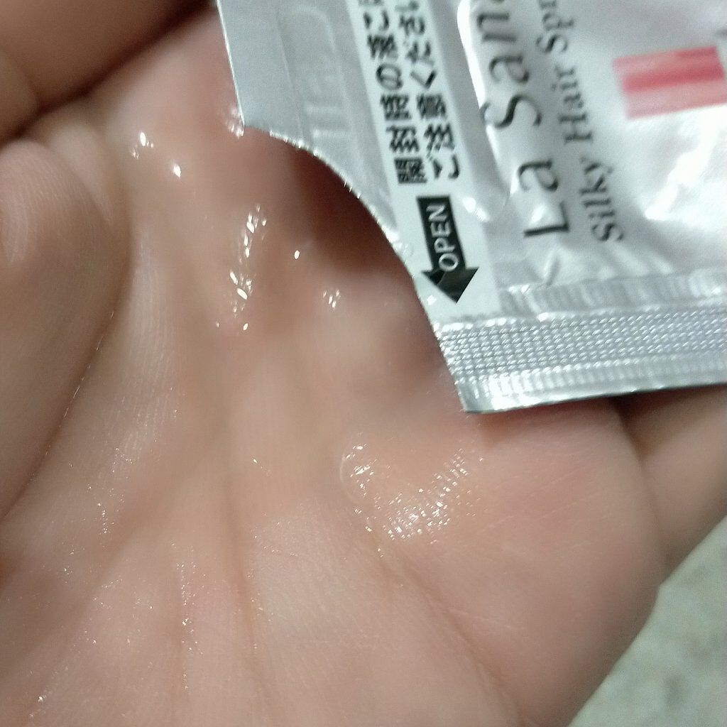 海藻 シルキー ヘア スプレー/ラサーナ/ヘアスプレーを使ったクチコミ（2枚目）