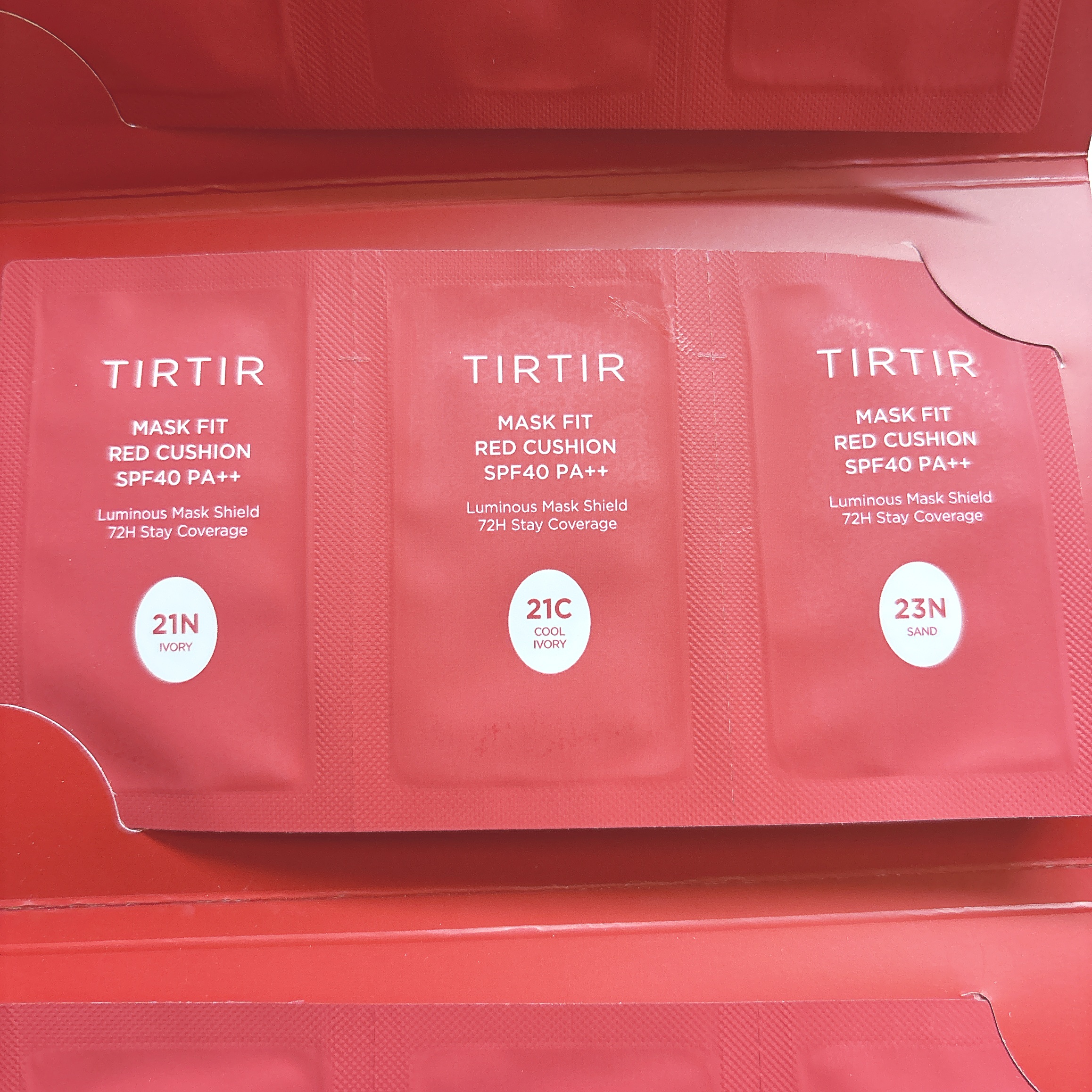 マスク フィット レッド クッション 27C クール ベージュ/TIRTIR(ティルティル)/クッションファンデーションを使ったクチコミ（2枚目）