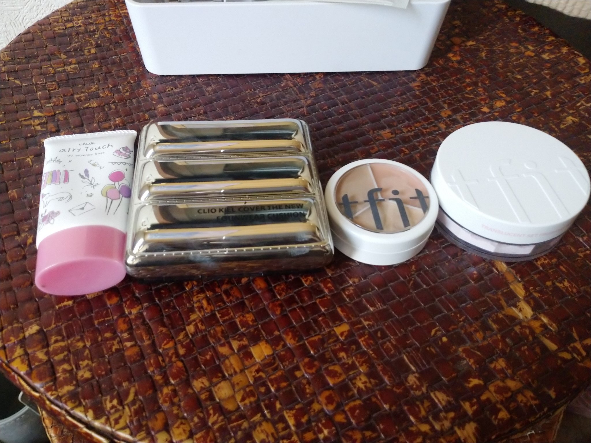 エアリータッチ ポアカバープライマー/クラブ/化粧下地を使ったクチコミ（1枚目）