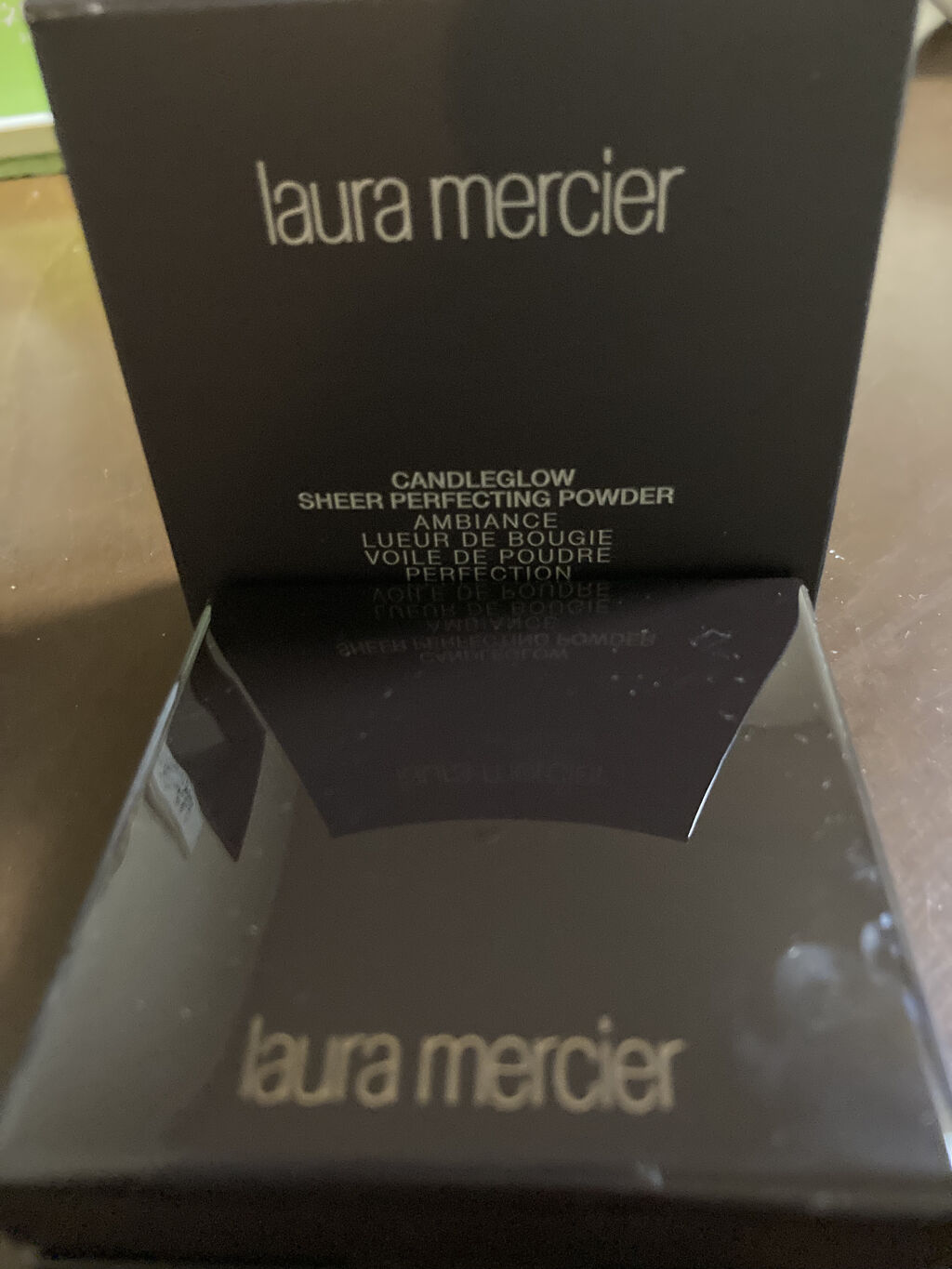 キャンドルグロウ パーフェクティングパウダー/ローラ メルシエ/プレストパウダーを使ったクチコミ（1枚目）
