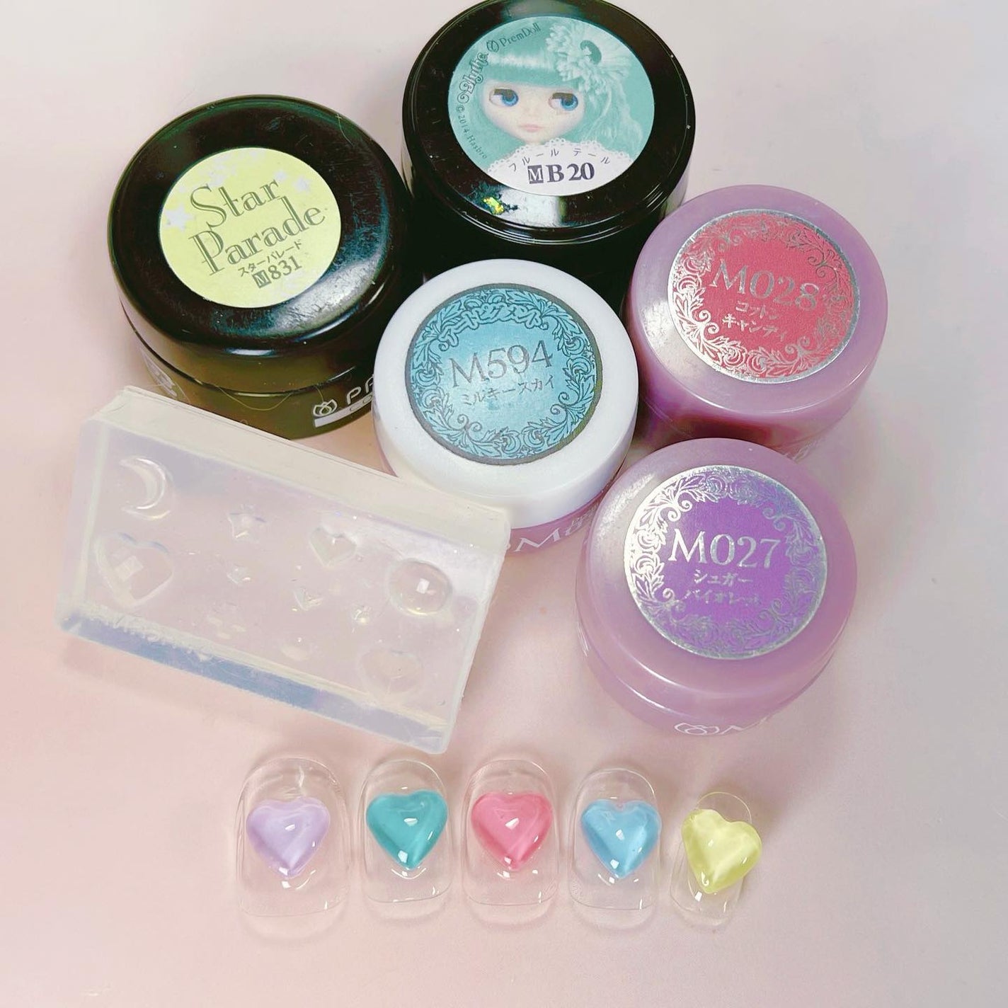 なかやまちえこ on LIPS 「💜💚💗💙💛365日ネイル123日め⠀⠀シリコンモールドはPRE..」(2枚目)
