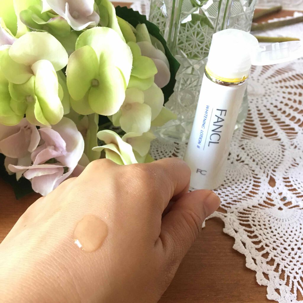 ホワイトニング 化粧液 II しっとり＜医薬部外品＞/ファンケル/化粧水を使ったクチコミ（3枚目）