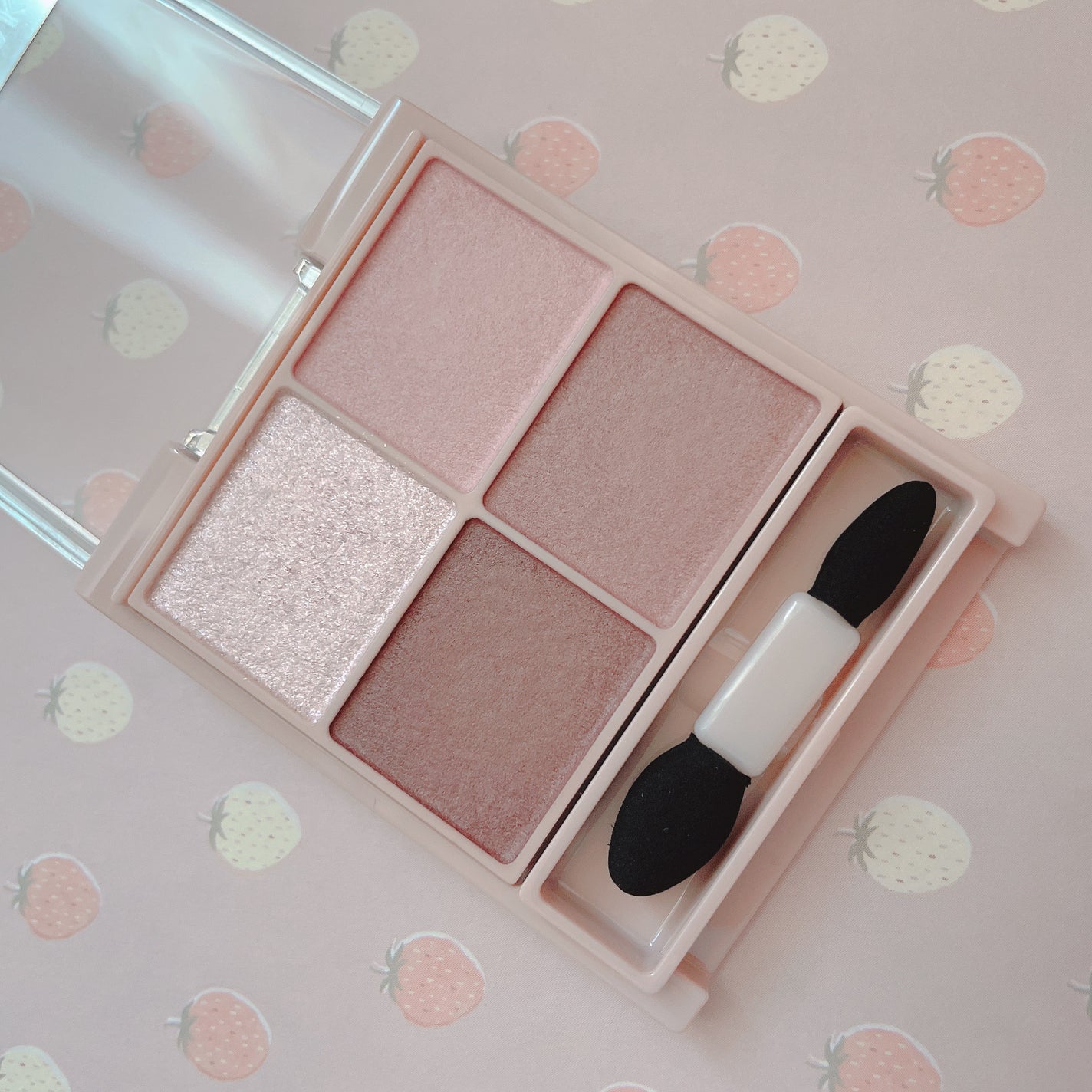 シルキースフレアイズ(マットタイプ)/キャンメイク/アイシャドウパレットを使ったクチコミ(1枚目)