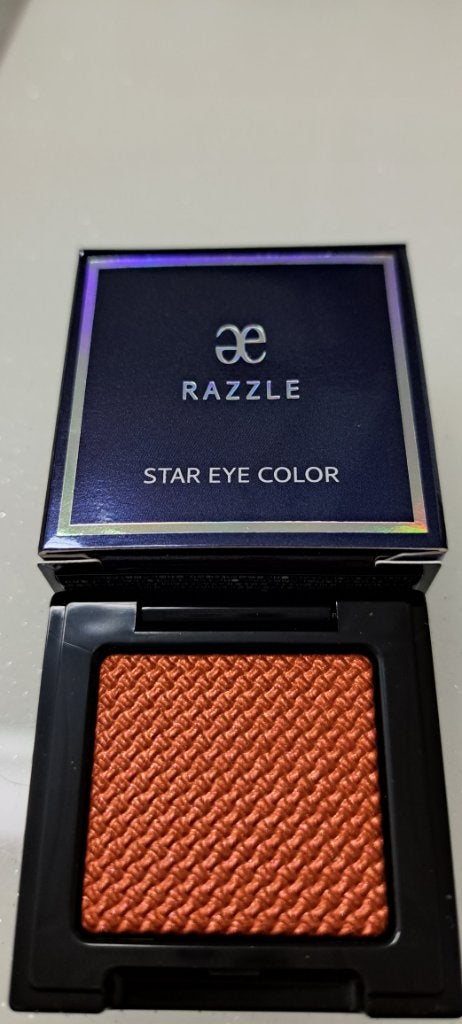 エレガンス ラズル スターアイカラー/エレガンス ラズル /単色アイシャドウを使ったクチコミ(2枚目)