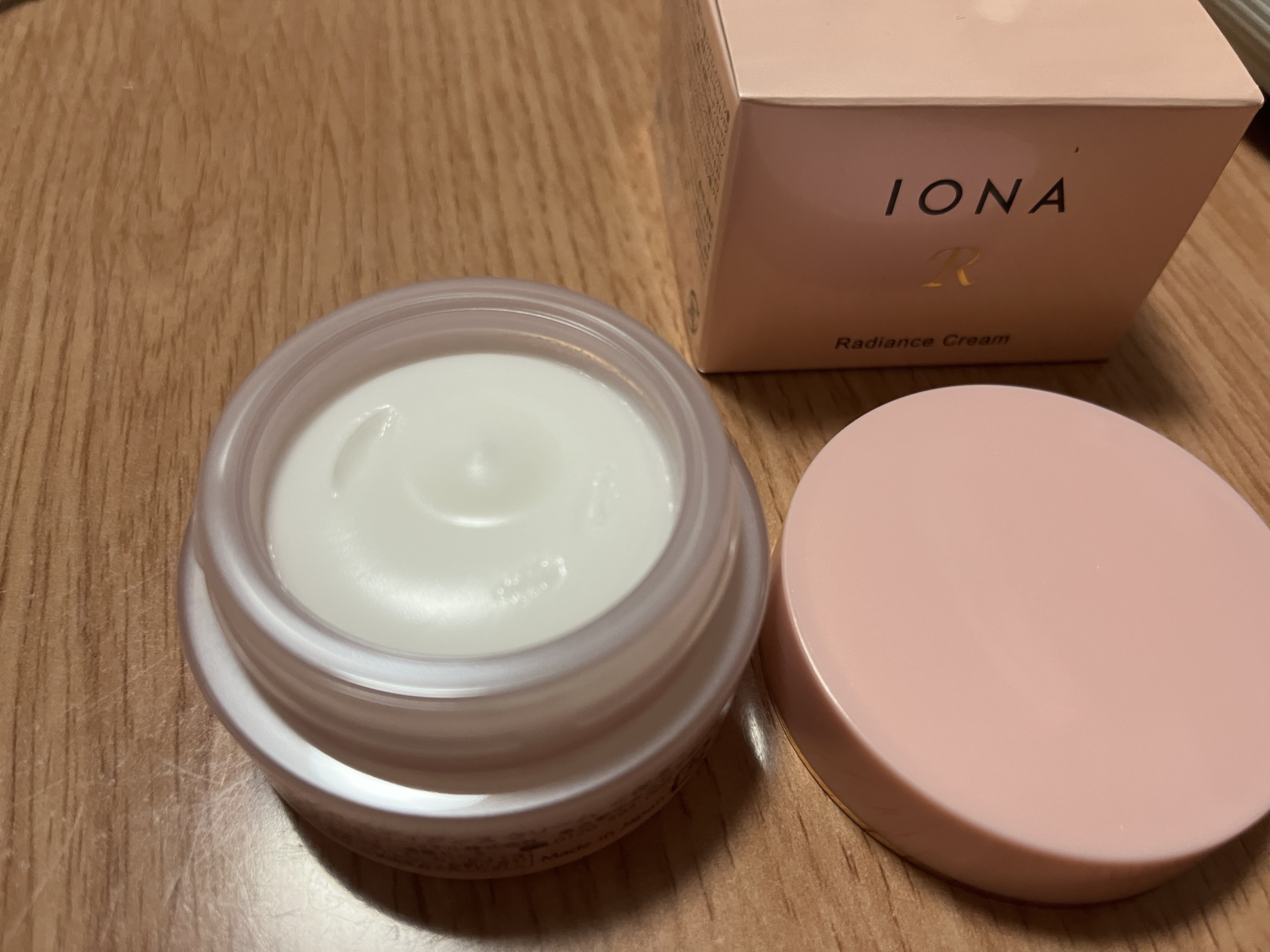 イオナR ラディアンス クリーム/イオナR (イオナアール)/フェイスクリームを使ったクチコミ（1枚目）