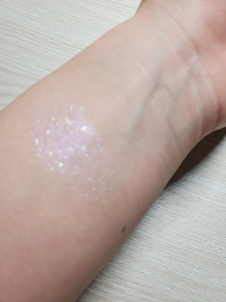 シャドーカスタマイズ (フローティング) VI101 ヒヤシンス/MAJOLICA MAJORCA/単色アイシャドウを使ったクチコミ（2枚目）