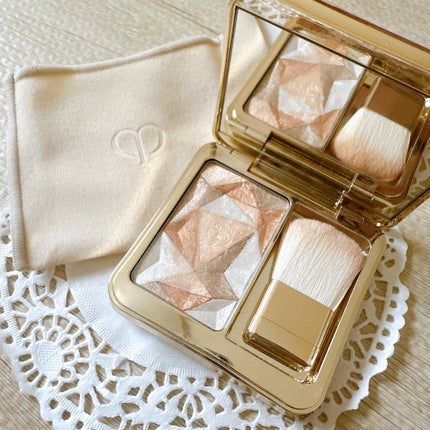 ル・レオスールデクラ /クレ・ド・ポー ボーテ/パウダーハイライトを使ったクチコミ(4枚目)