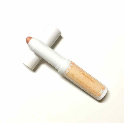 シルキースムースアイクレヨン No.03 シャンデリアベージュ/キャンメイク/リキッドアイシャドウを使ったクチコミ(1枚目)