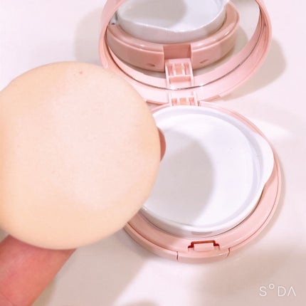 クッションUVパクト/WHOMEE/化粧下地を使ったクチコミ(4枚目)