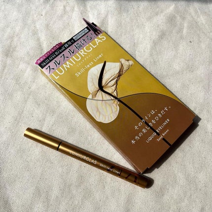 スキルレスライナー/LUMIURGLAS/リキッドアイライナーを使ったクチコミ(1枚目)