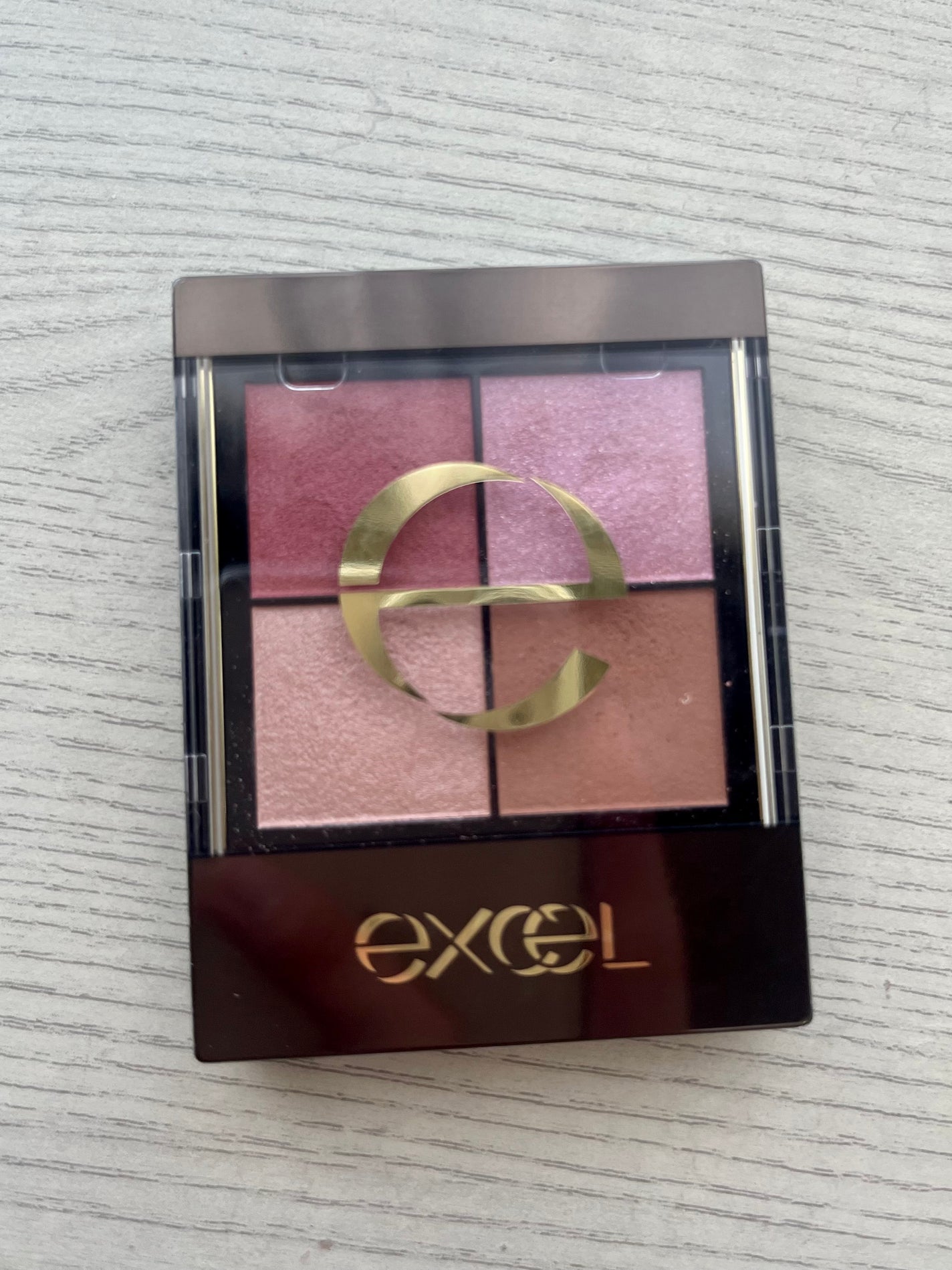 リアルクローズシャドウ/excel/アイシャドウパレットを使ったクチコミ(2枚目)