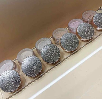 AQ MW フェイスパウダー/DECORTÉ/ルースパウダーを使ったクチコミ(2枚目)