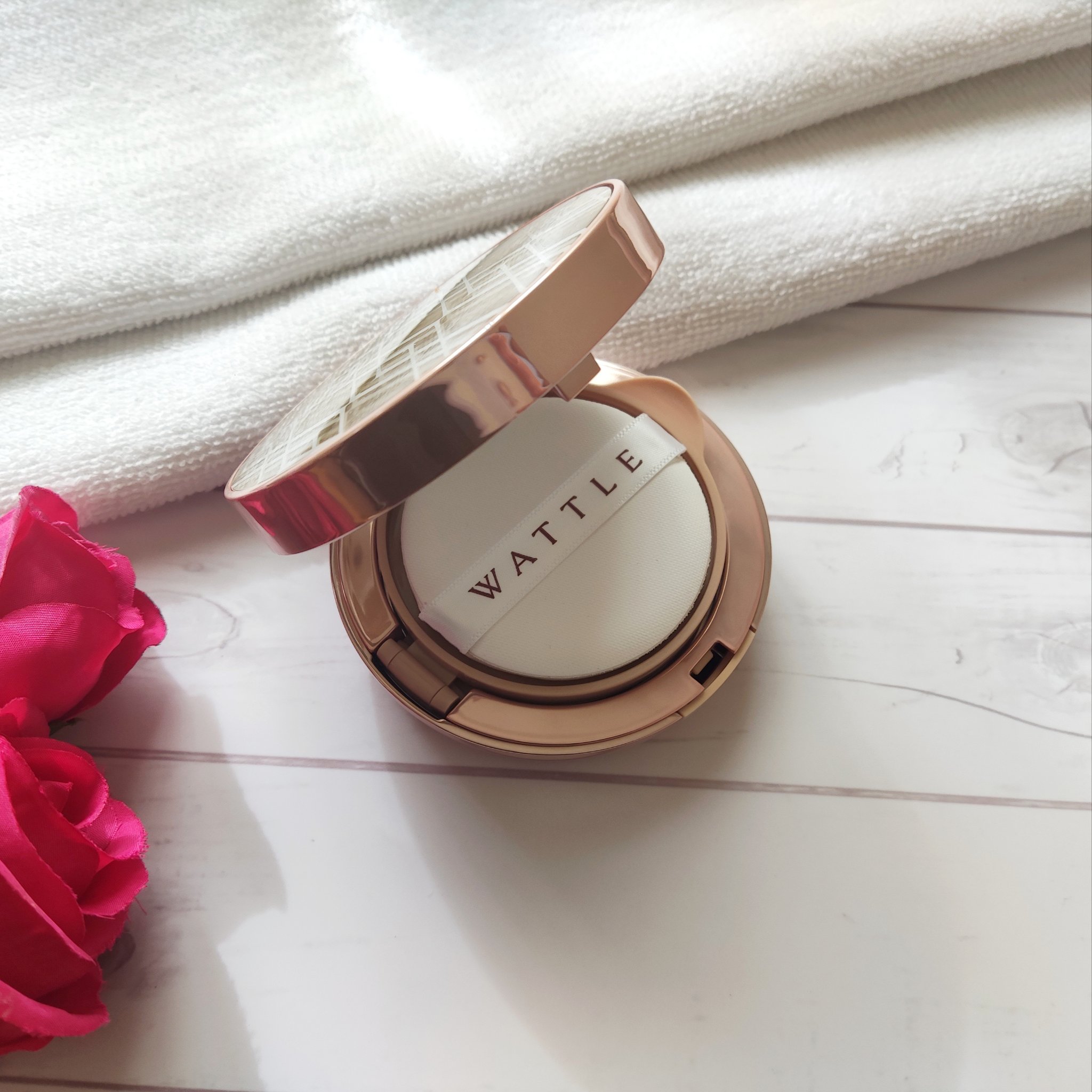 WATTLEクッションファンデーション 02 ライトベージュ/WATTLE/クッションファンデーションを使ったクチコミ（1枚目）