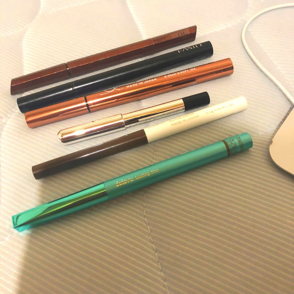 モテライナー リキッド/UZU BY FLOWFUSHI/リキッドアイライナーを使ったクチコミ（1枚目）