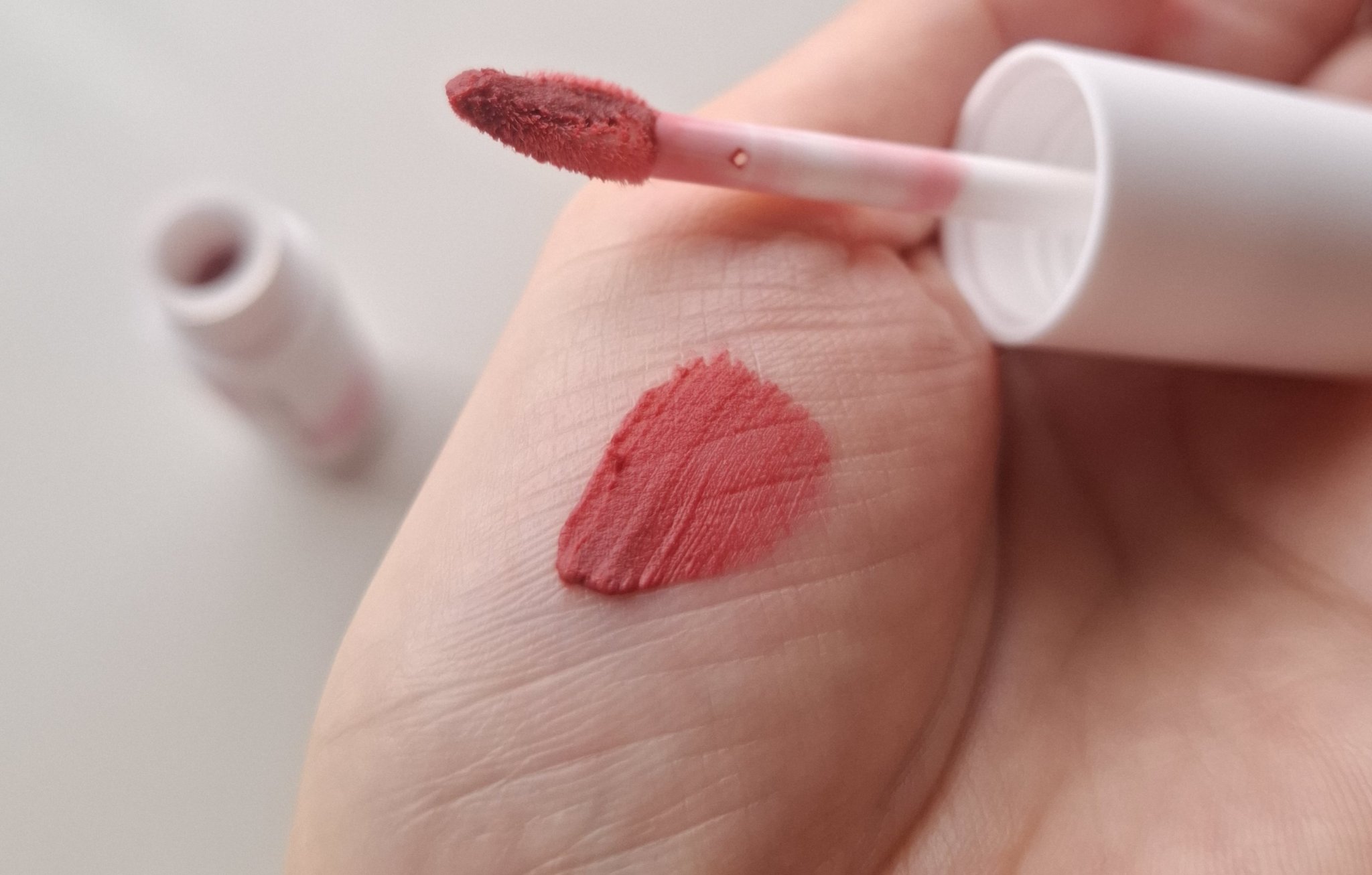 スフレマットリップ/L'adore Colors/口紅を使ったクチコミ（3枚目）