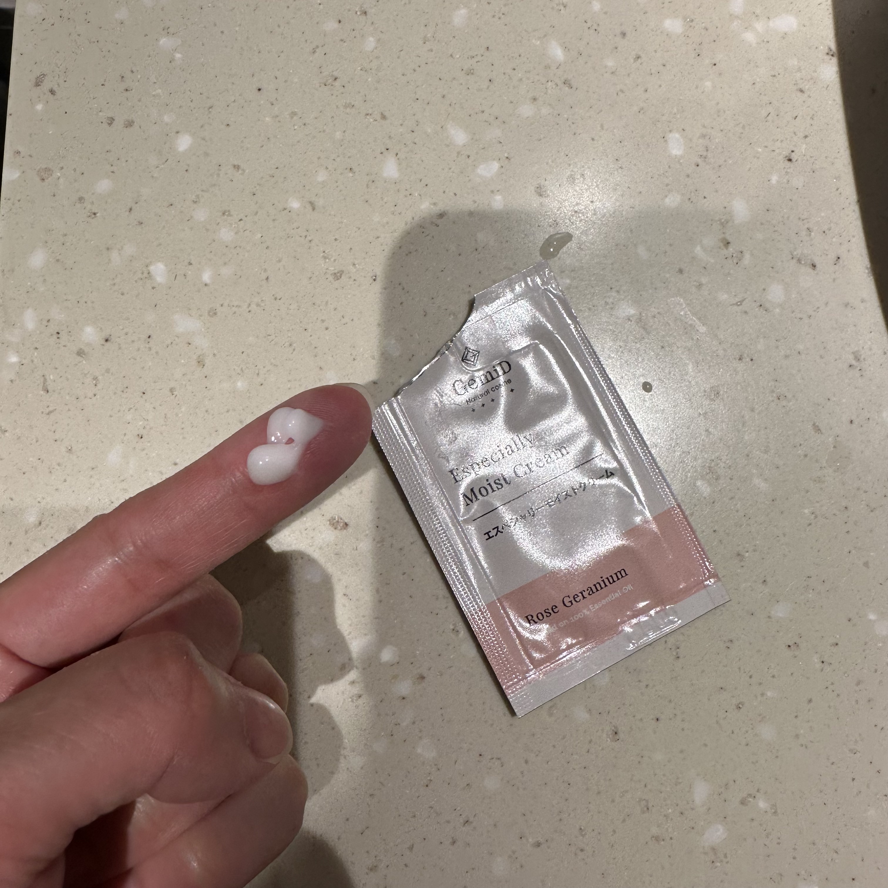 エスペシャリーモイストクリーム/ゼミド/フェイスクリームを使ったクチコミ（2枚目）