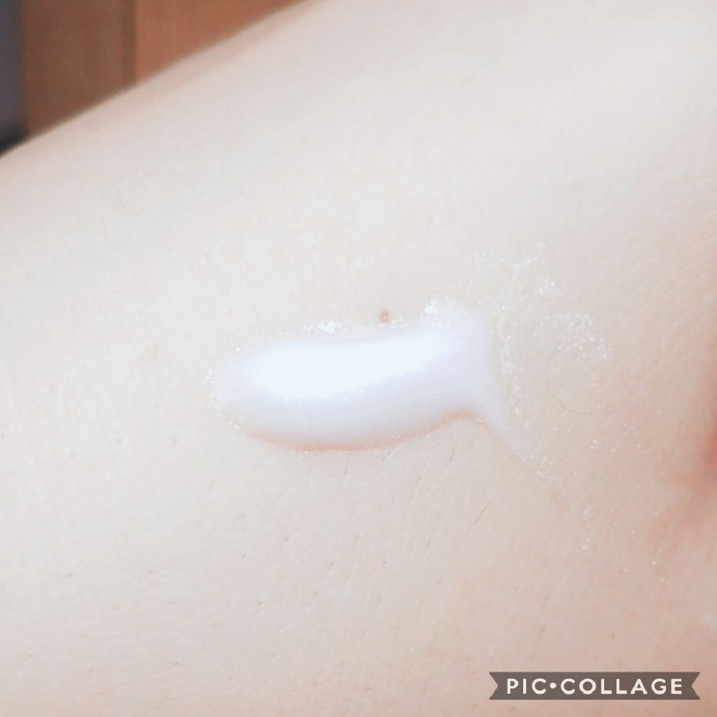 ブリリアンス スキンイルミネーティング　ＳＨ/JERGENS(ジャーゲンズ)/ボディクリームを使ったクチコミ（2枚目）