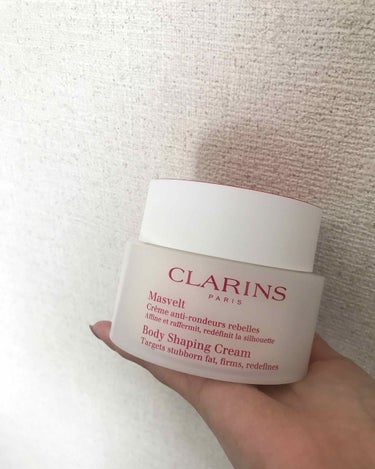 CLARINS クレーム マスヴェルトのクチコミ「楽天で5000円で買いました。
頼んで2日くらいで届いたので有難かった

塗ってからすぐすべす.....」（1枚目）