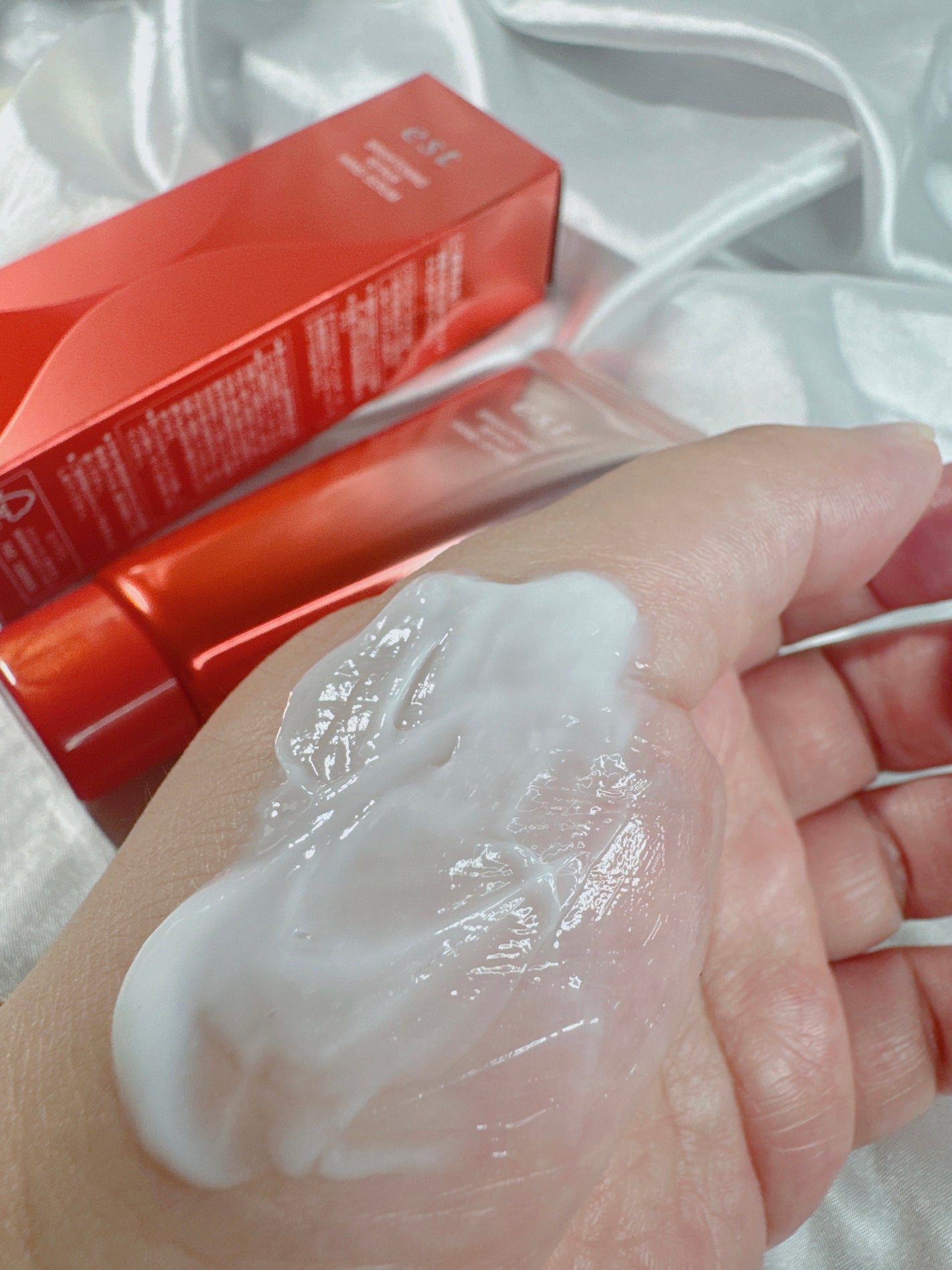 ブライトニング リペア ハンドセラム/est/ハンドクリームを使ったクチコミ(2枚目)