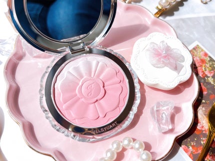 ジルスチュアート メルティシマー ブラッシュ/JILL STUART/パウダーチークを使ったクチコミ(4枚目)