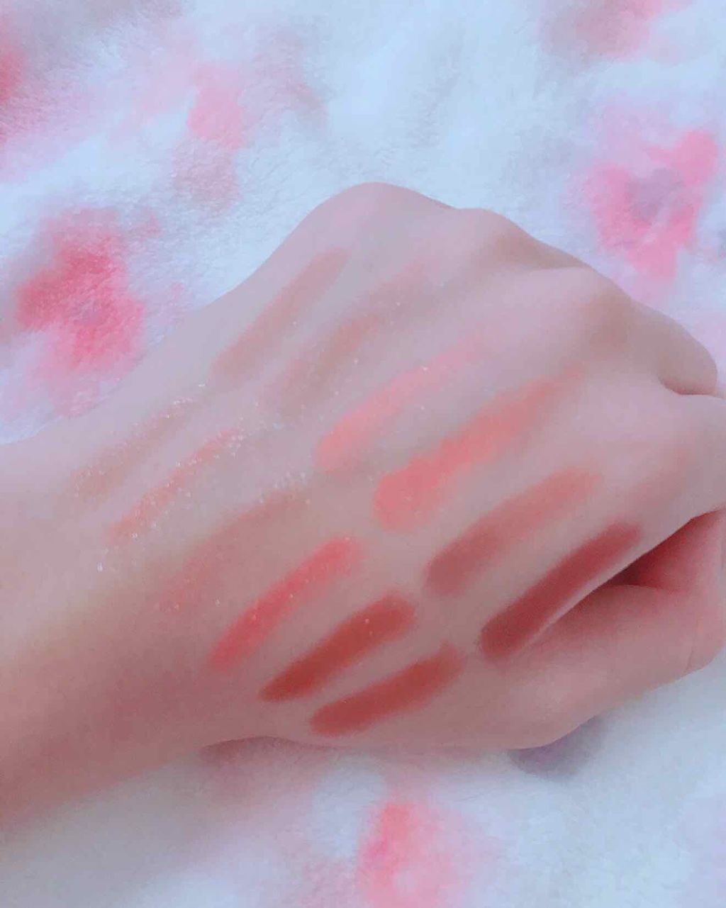 バレンタインボックス/VAVI MELLO/アイシャドウパレットを使ったクチコミ(2枚目)