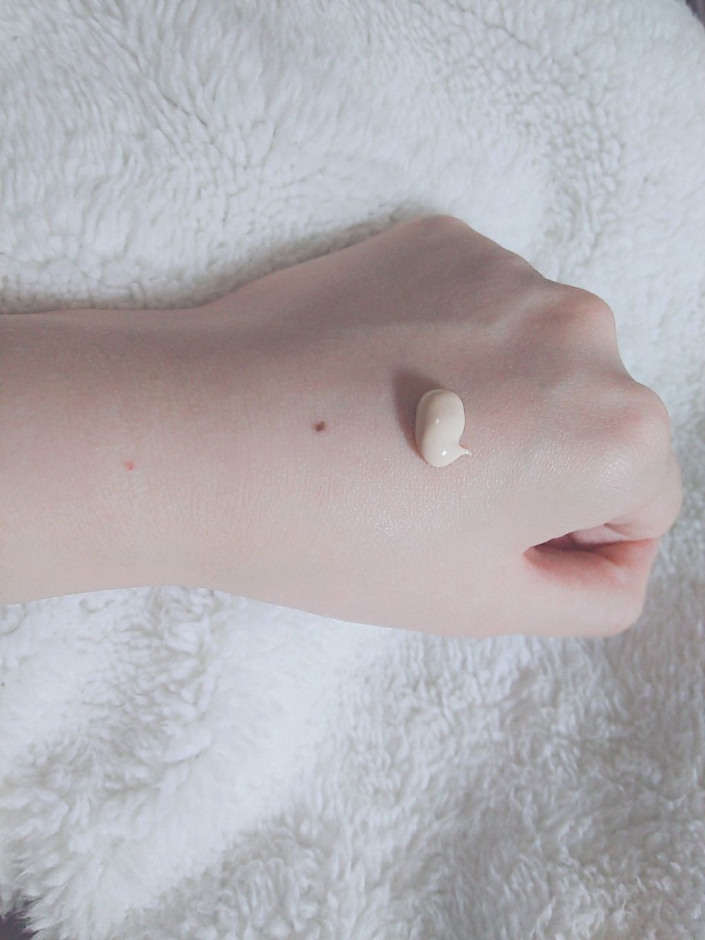 マットシフォンUVモイストベース/KiSS/化粧下地を使ったクチコミ(1枚目)