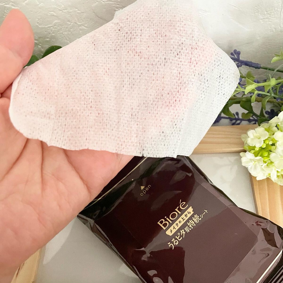 ビオレメイクの上からうるピタ肌持続シート/ビオレ/フェイスシートを使ったクチコミ(4枚目)