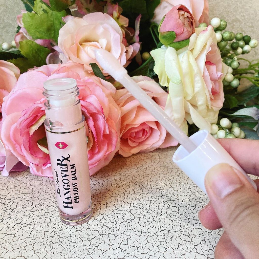 ～トゥー フェイスド ハングオーバー～ ピロー バーム リップ トリートメント/Too Faced/リップ美容液を使ったクチコミ（3枚目）