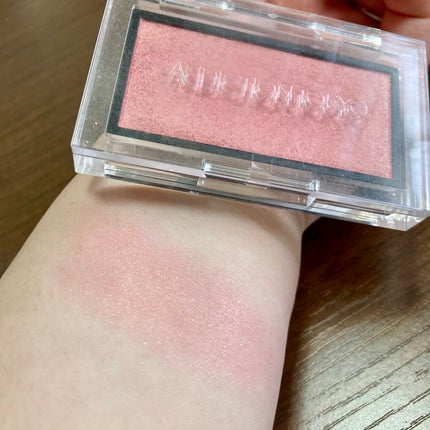 くろっちょ on LIPS 「アディクションチーク♡色は004Pコーラルキス派手すぎず程よい..」(4枚目)