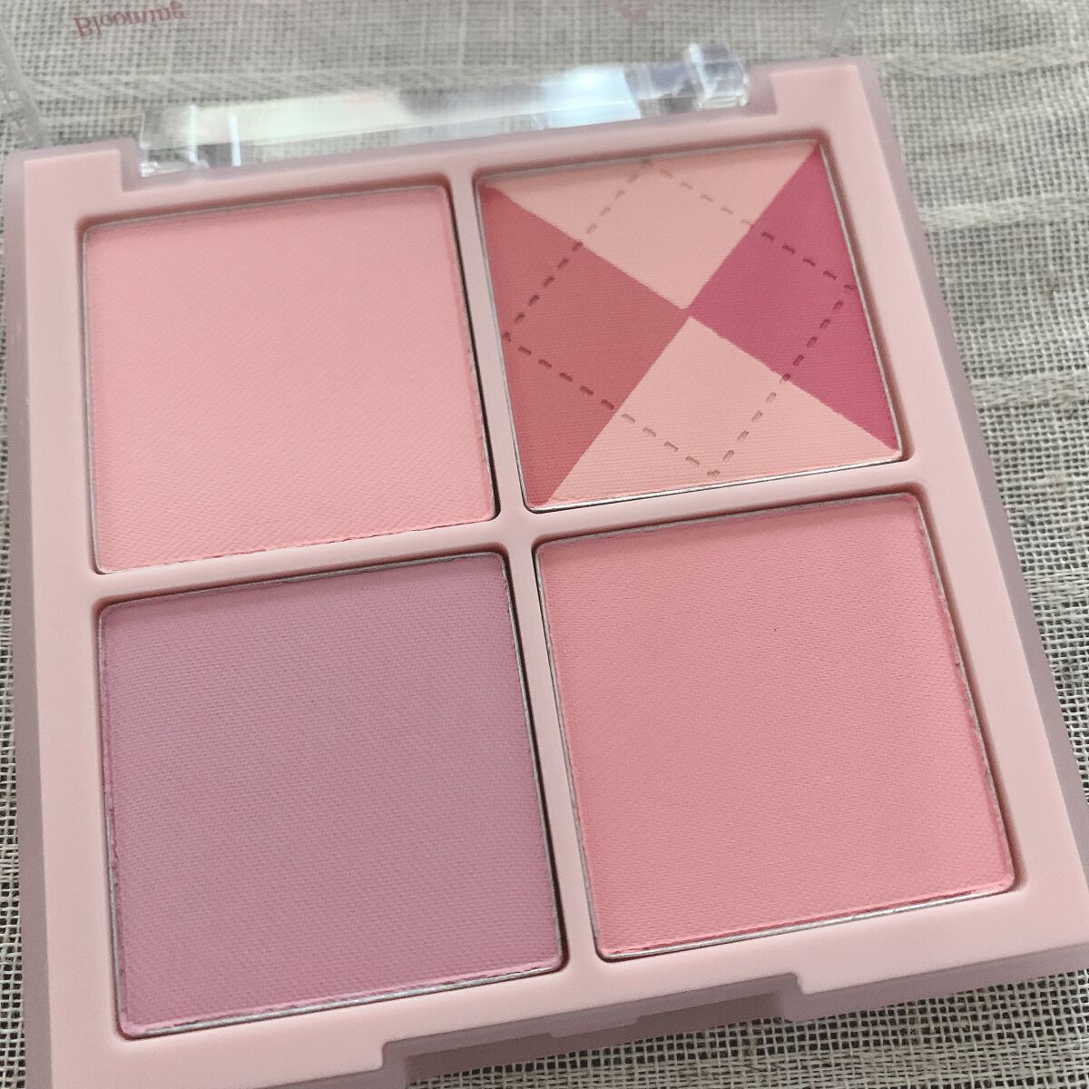 ブレンディングムードチーク/dasique/パウダーチークを使ったクチコミ(4枚目)