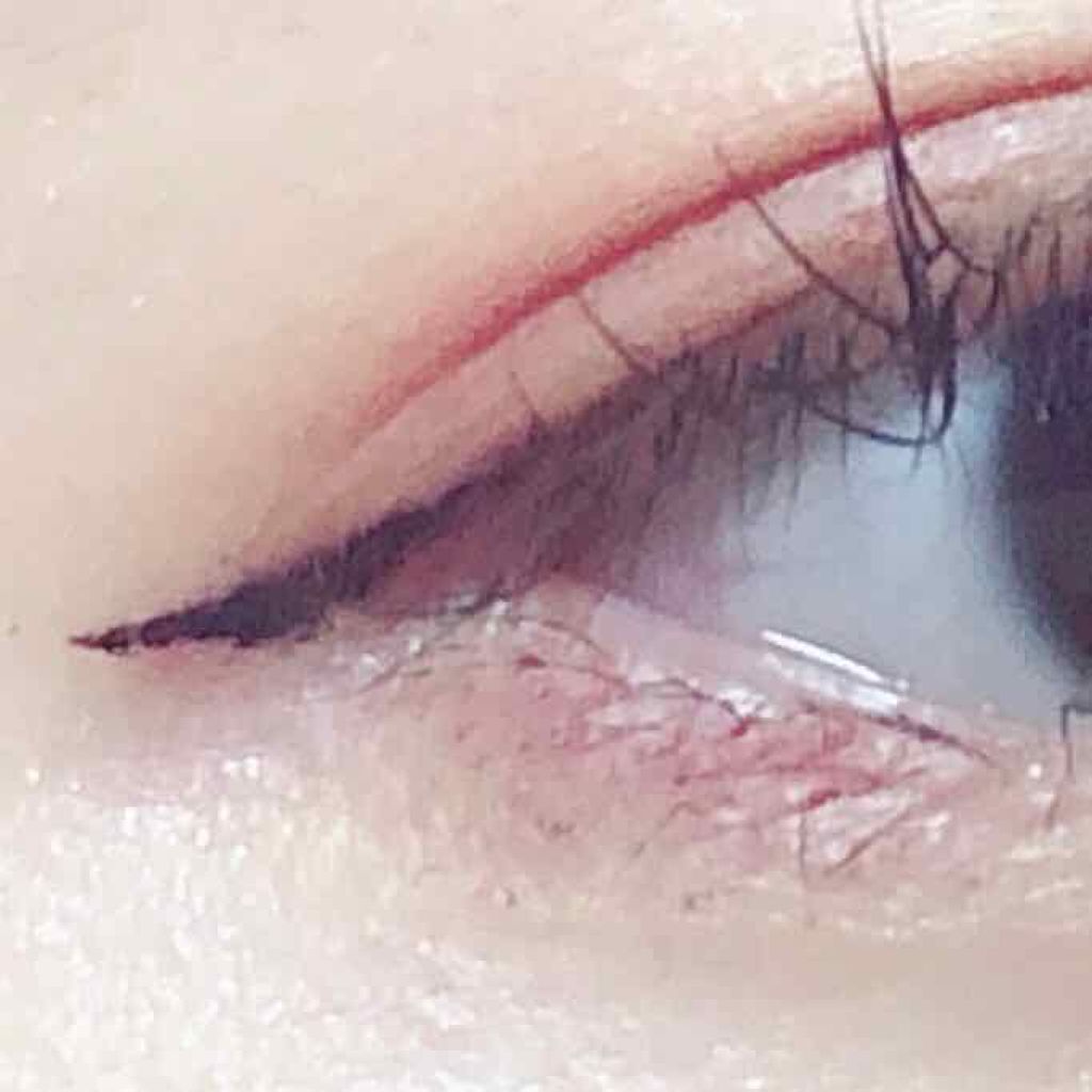 キスミー フェルム スムースフィットアイライナーEXのクチコミ「⚠️2枚目に目の写真があります⚠️


わたしの悩みは目尻のアイラインが引いて1時間で消えてな.....」（2枚目）