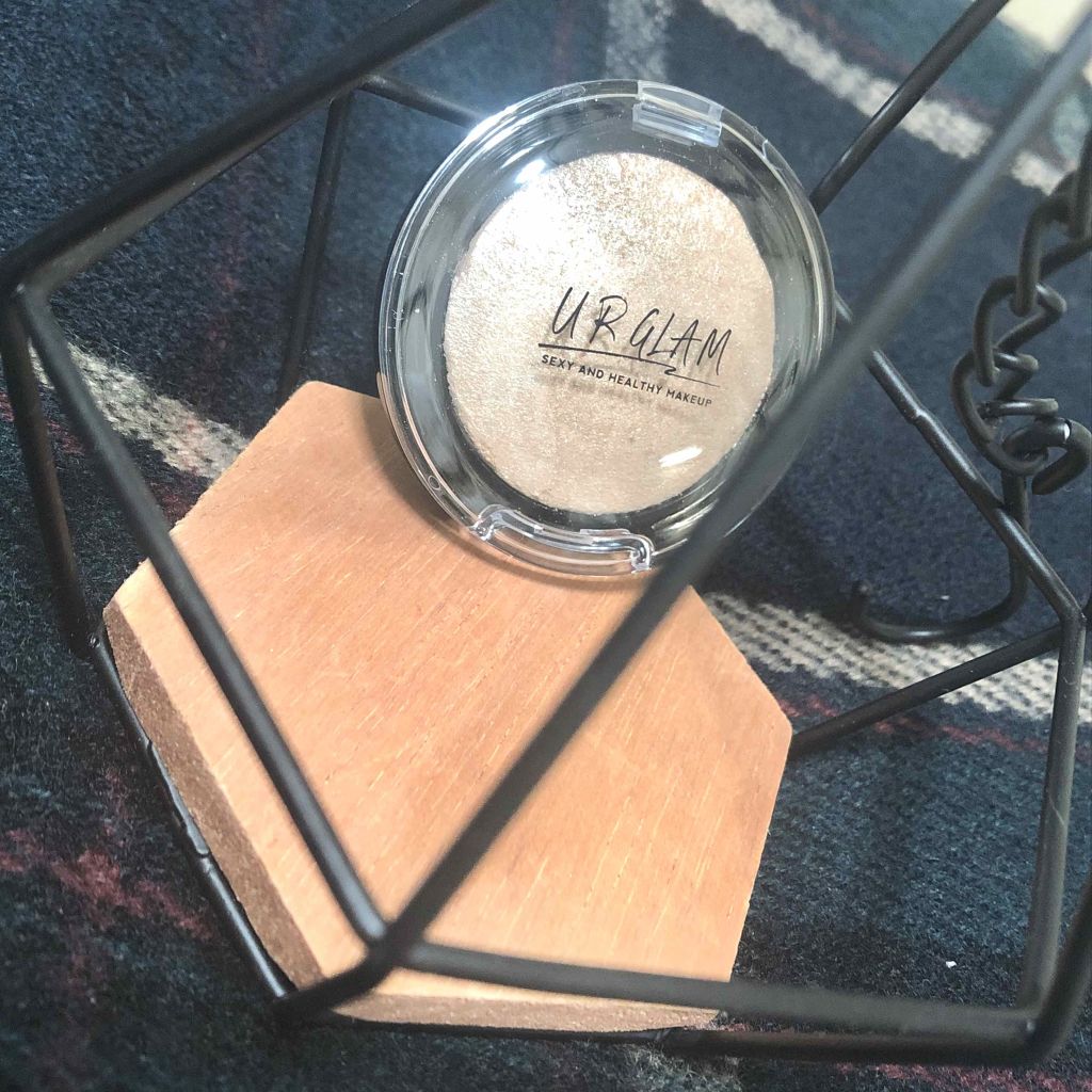 UR GLAM EYE & CHEEK COLOR/U R GLAM/単色アイシャドウを使ったクチコミ(1枚目)