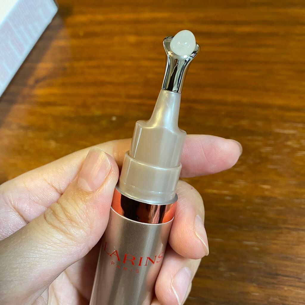 グラン アイ セラム V/CLARINS/アイケア・アイクリームを使ったクチコミ(2枚目)