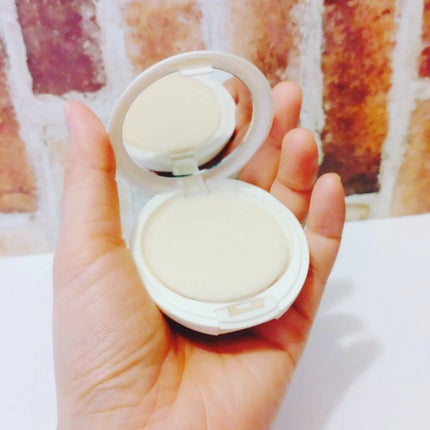 アクメディカ 薬用 フェイスパウダー クリア N/ナリスアップ/プレストパウダーを使ったクチコミ(4枚目)